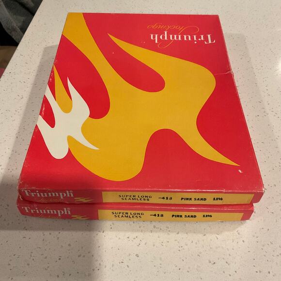 vintage Triumph Sand Pairs Super Long Seamless 418 Size 11.5 Pink Sand 4 pairs - Picture 3 of 3